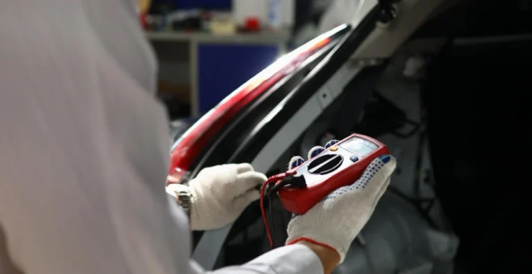 wykonywanie-pomiarow-elektrycznych